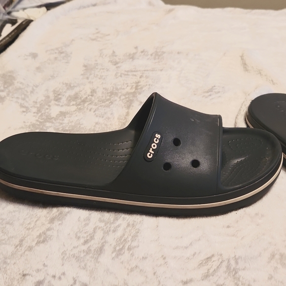 Crocs slides - Picture 4 of 4